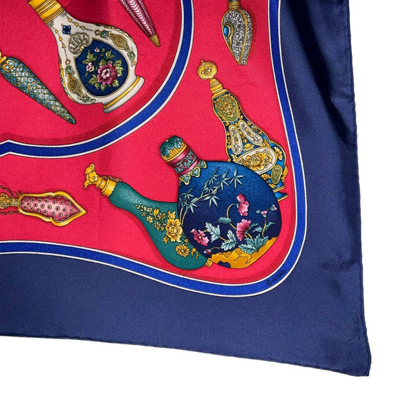 Hermès HERMES Silk Scarf 90cm Qu Importe Le Flacon  Blue Scarf 35" - Picture 4 of 16